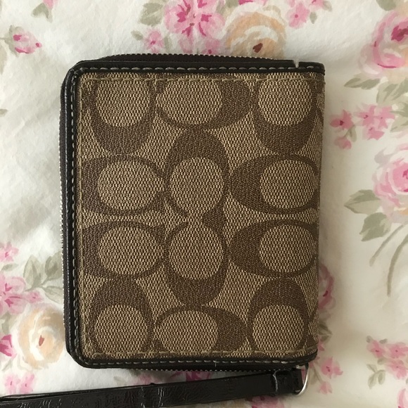 Coach Wallet - Picture 2 of 5